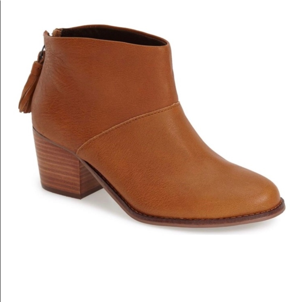 Tom’s Leila bootie